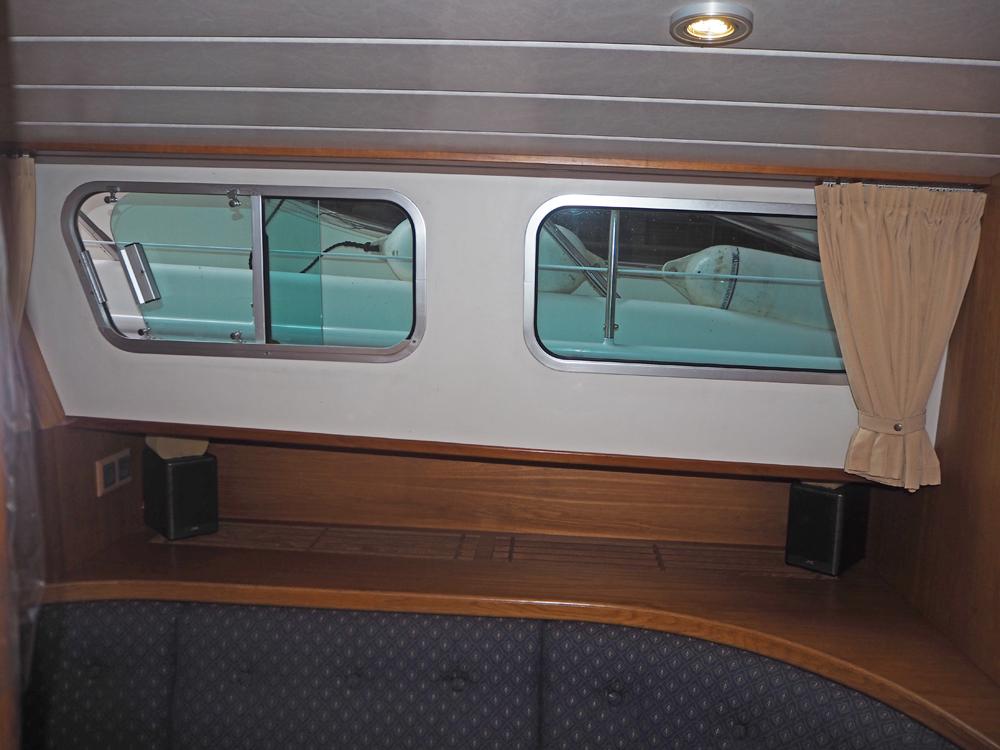 Aft cabin, Accommodation
